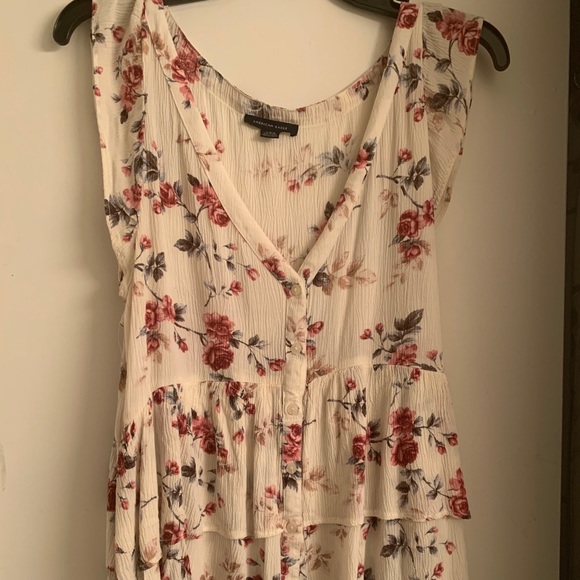 American Eagle Outfitters Tops - Blouse with ruffles and button detail
